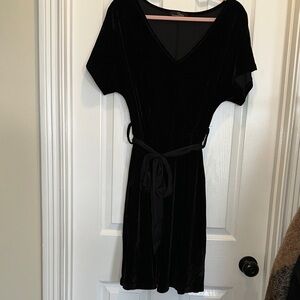 Suzanne Betro Black Velvet Dress
